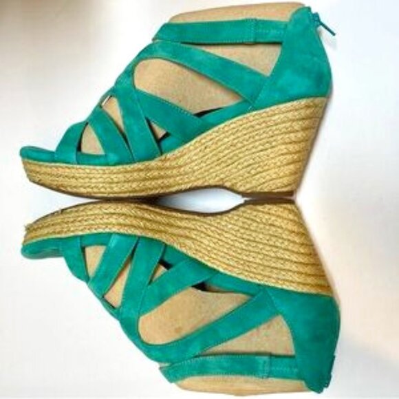 Sofft Madel Aqua Suede Espadrille Sandals Like New with a Box - Picture 3 of 4